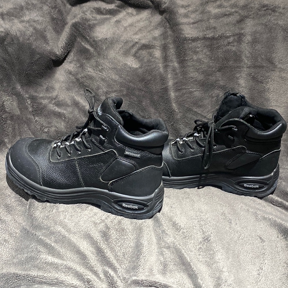 Reebok Trainex Safety Boots. Composite toe.